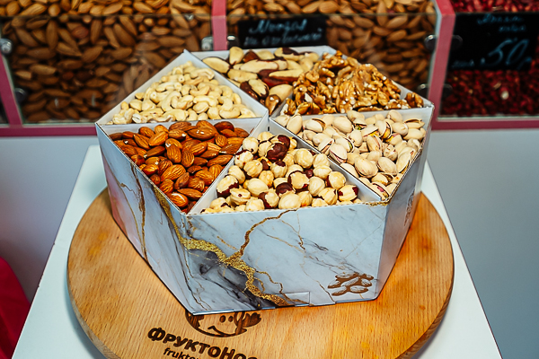 Корзина Фруктонос - "Орехи 1,2-1,4кг"